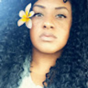 Meet your Posher, Briana